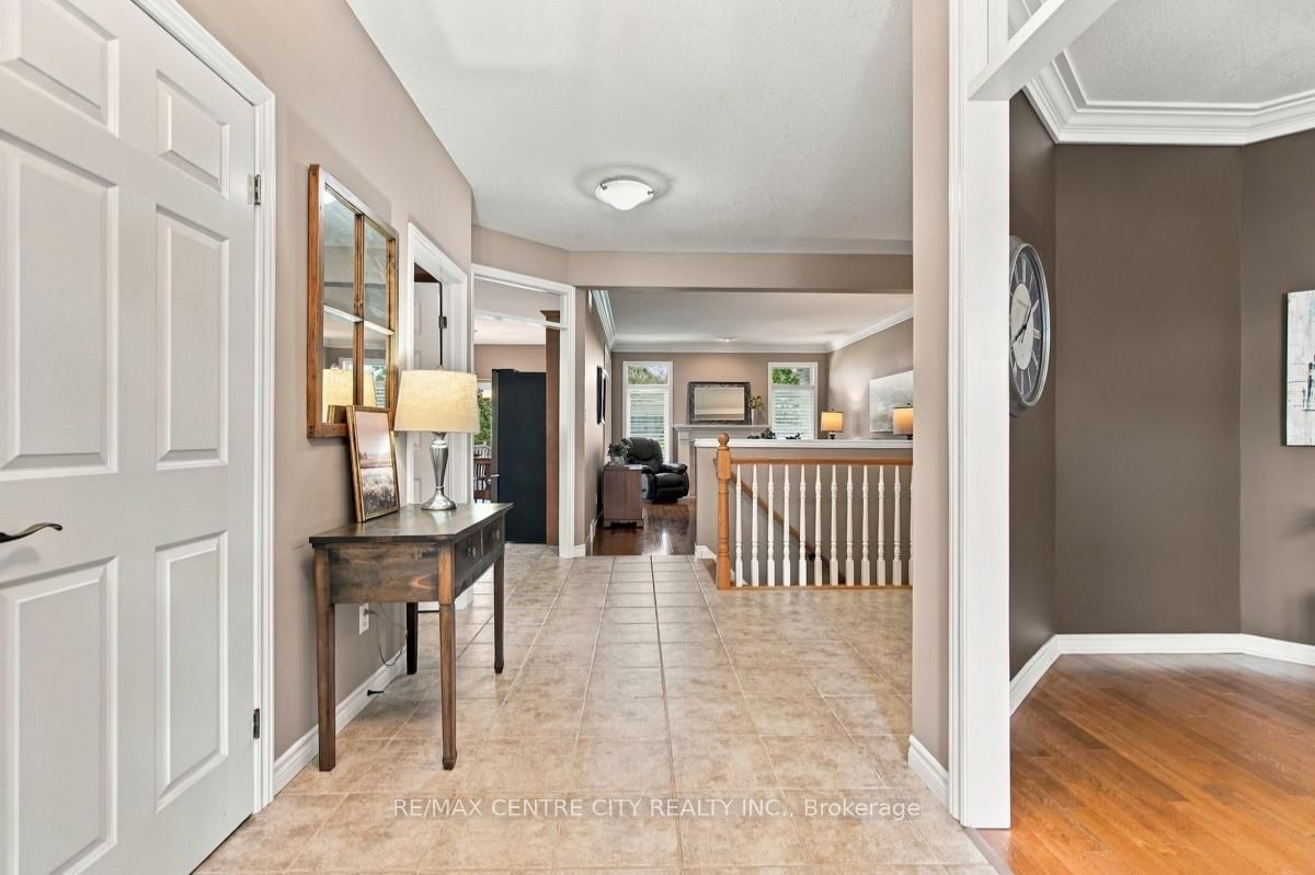 68 Willow Ridge Road • Middlesex Centre, ON photo 5