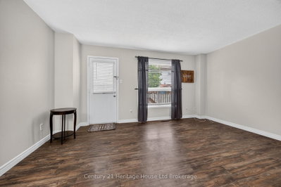 1115 Nellis Street • #33 • Woodstock, ON photo 5