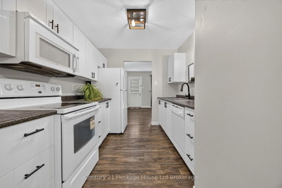 1115 Nellis Street • #33 • Woodstock, ON photo 8