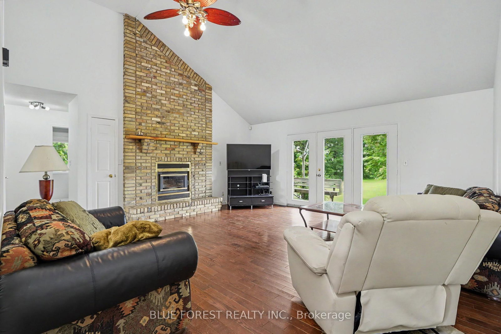 23706 Gray Line • West Elgin, ON photo 16