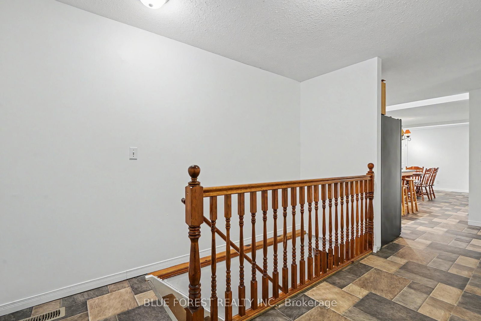 23706 Gray Line • West Elgin, ON photo 33