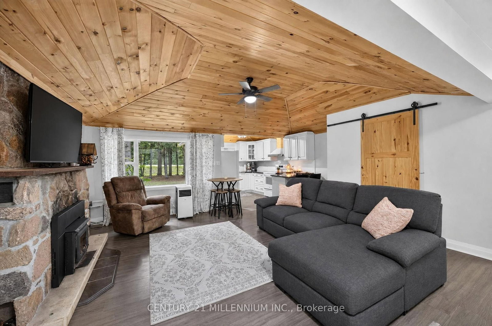 Detached House sold at 938289 Airport Road, Mulmur, Ontario, L9V 0L9 - Rural Mulmur - MLS: X13771908