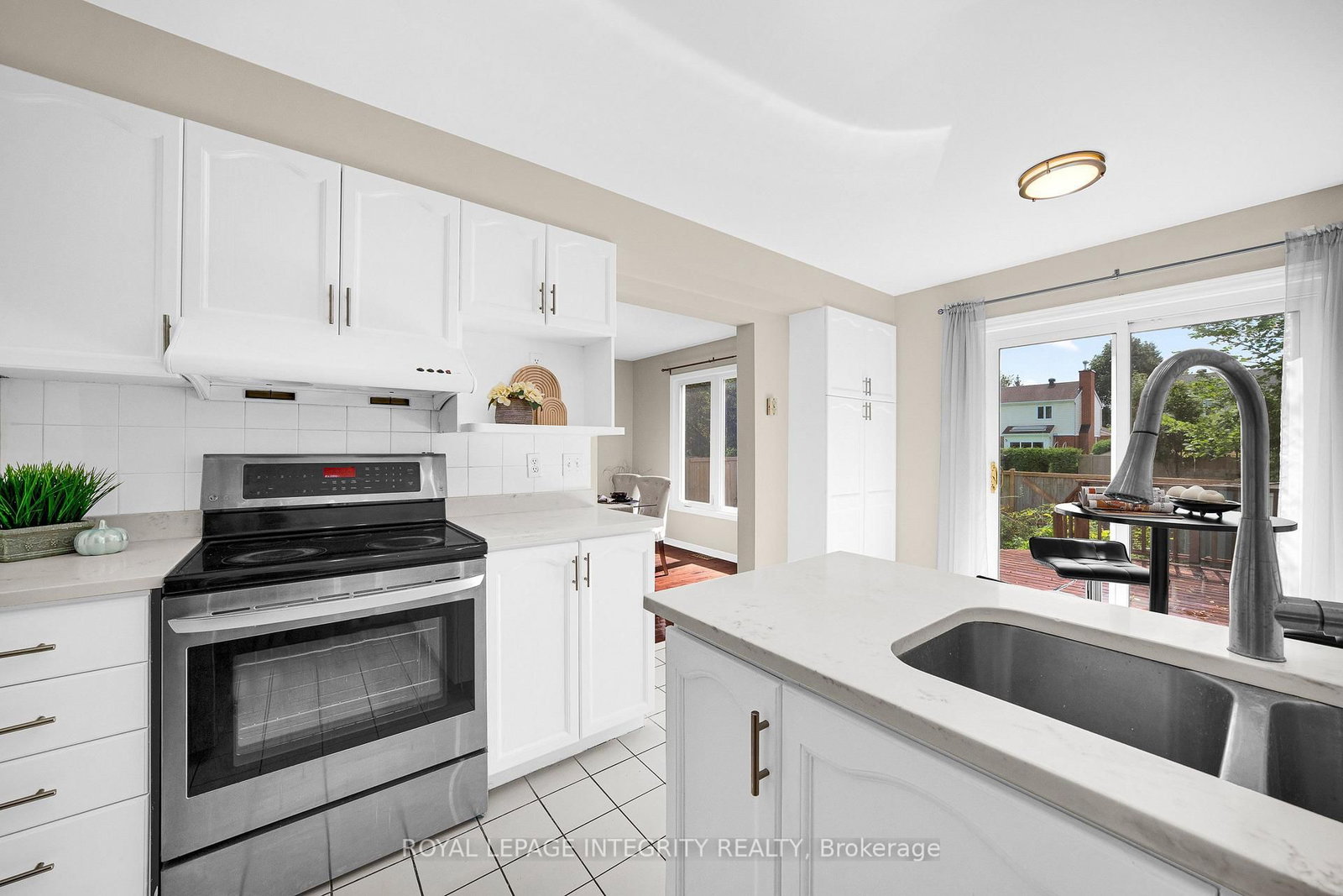 25 Springwater Drive • Ottawa, ON photo 18