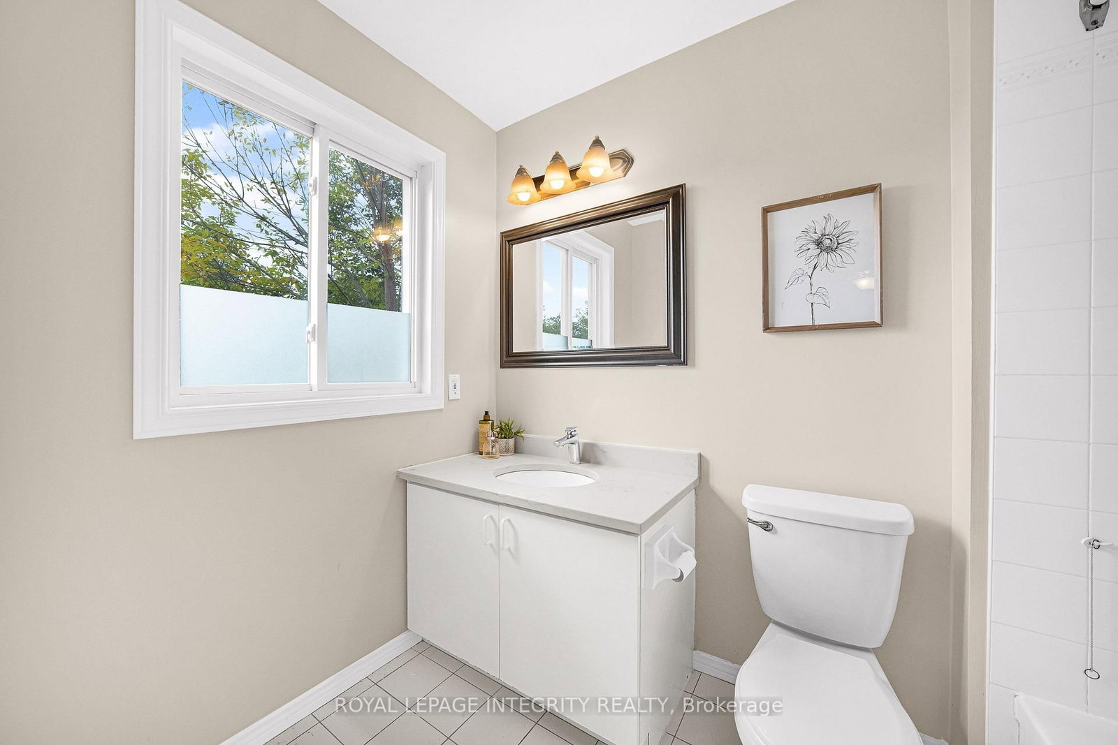 25 Springwater Drive • Ottawa, ON photo 32
