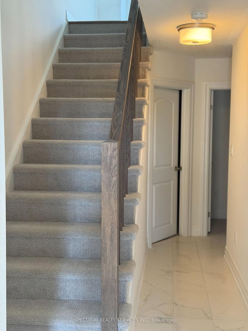 22 - 620 Colborne Street W
