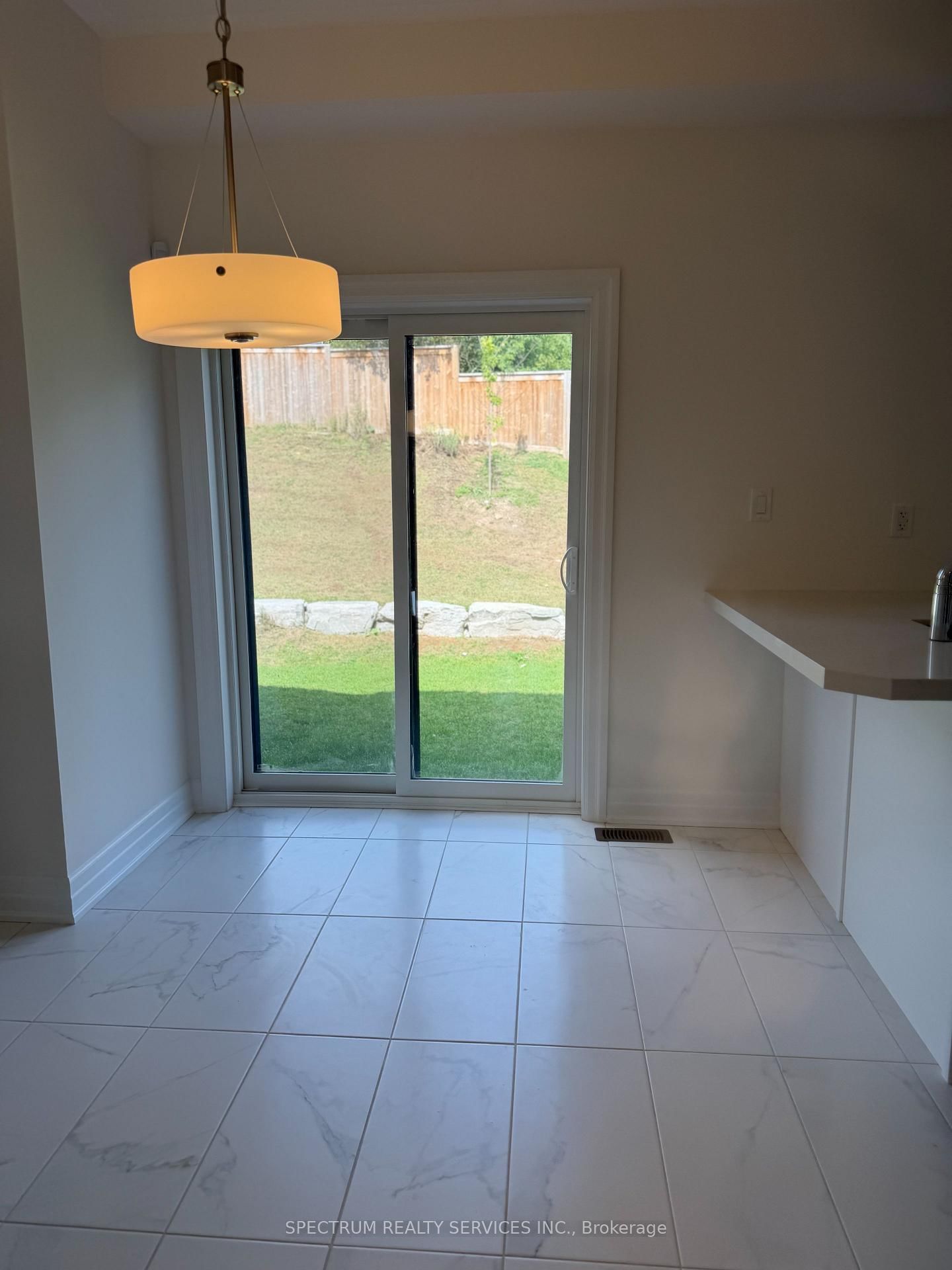 620 Colborne Street Unit 22 — photo 4