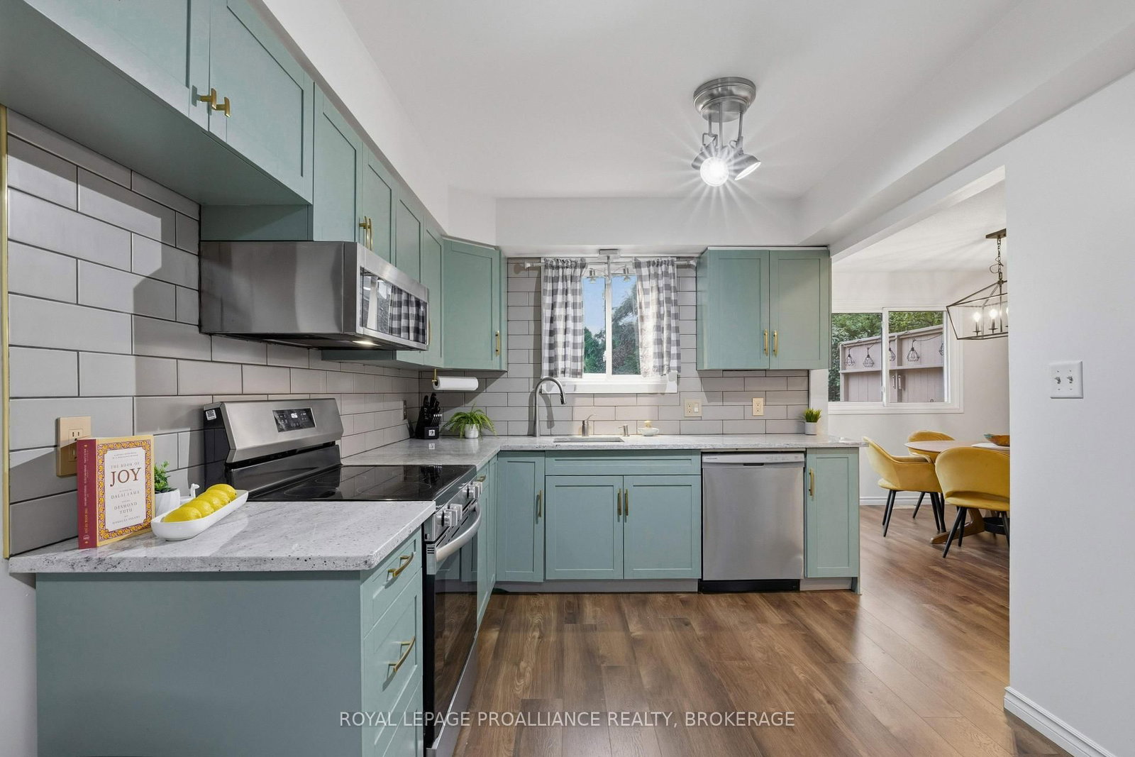690 Davis Drive • Kingston, ON photo 10