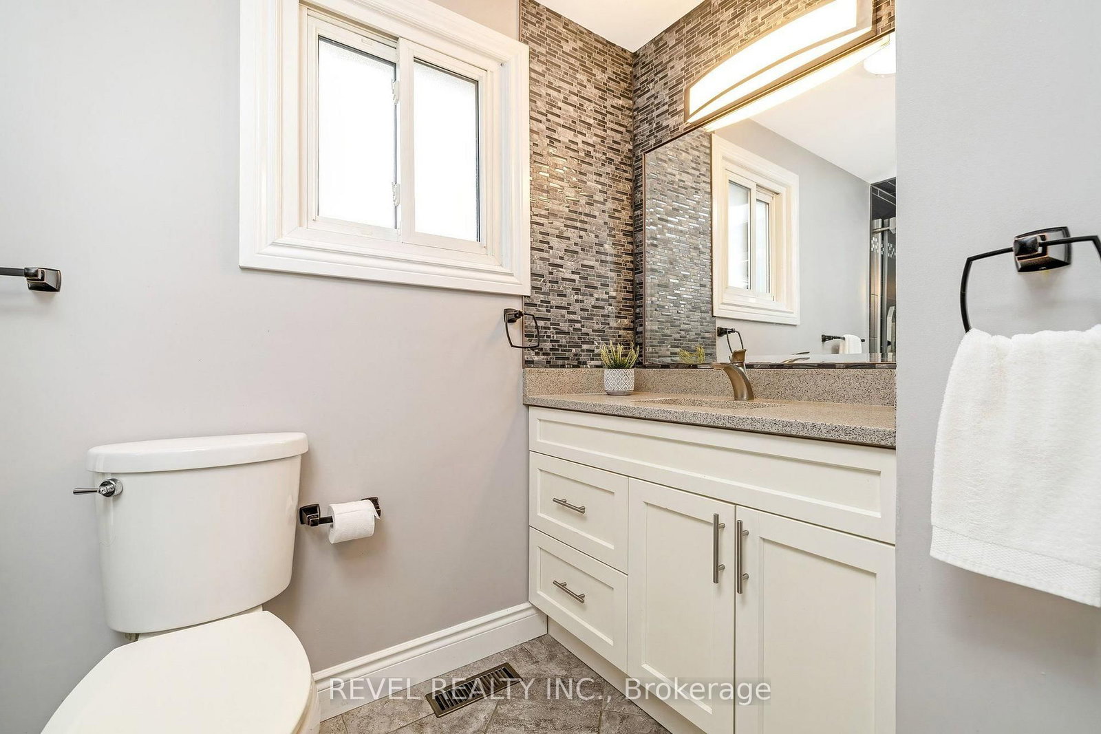 194 Hahn Avenue • Cambridge, ON photo 19