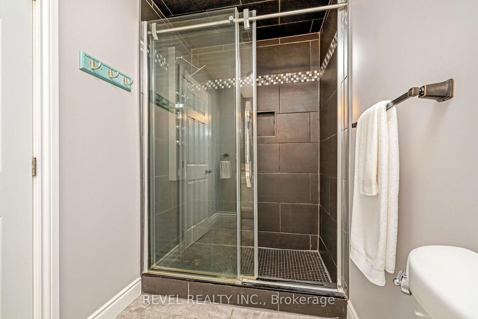 194 Hahn Avenue • Cambridge, ON photo 20
