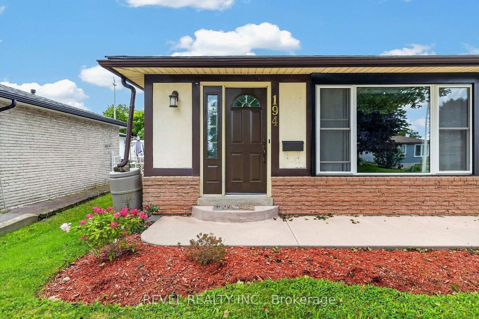 194 Hahn Avenue • Cambridge, ON photo 4