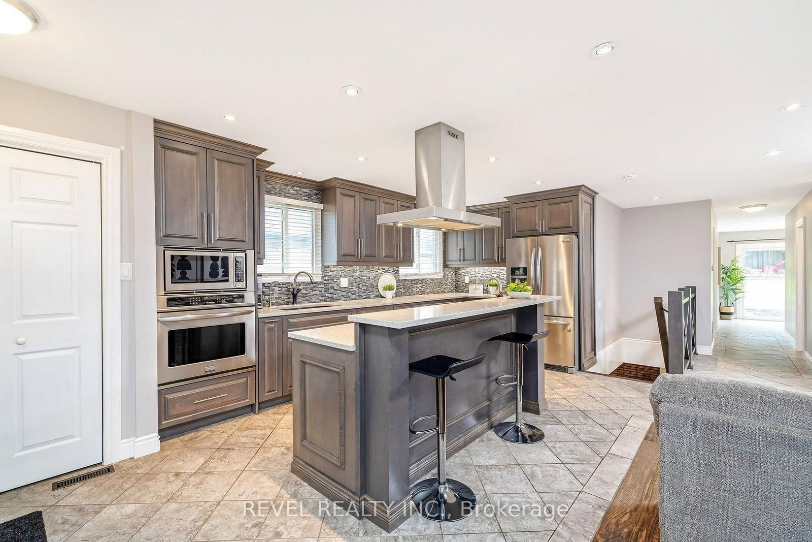 194 Hahn Avenue • Cambridge, ON photo 5