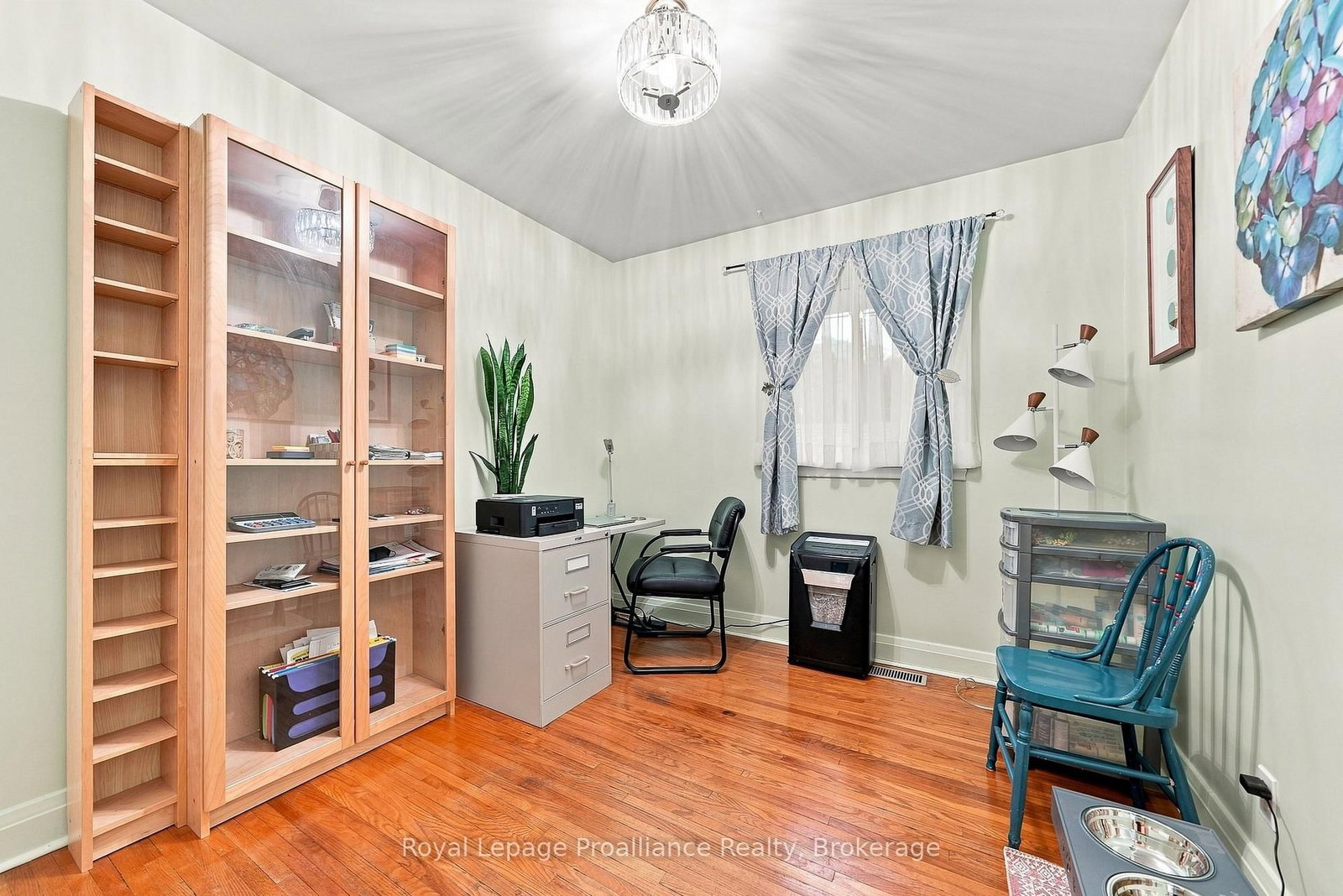 130 Hastings Drive • Belleville, ON photo 11
