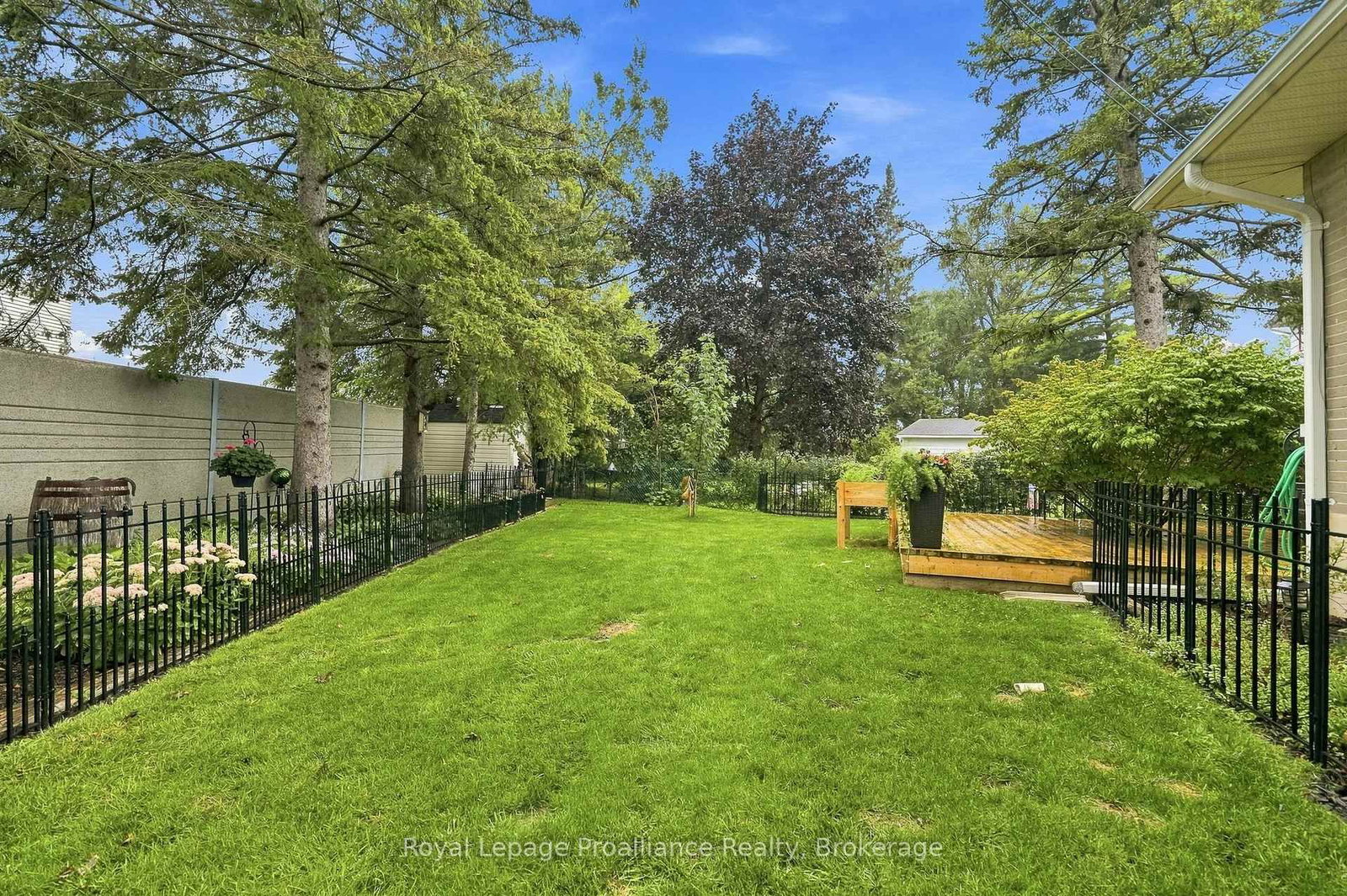 130 Hastings Drive • Belleville, ON photo 14