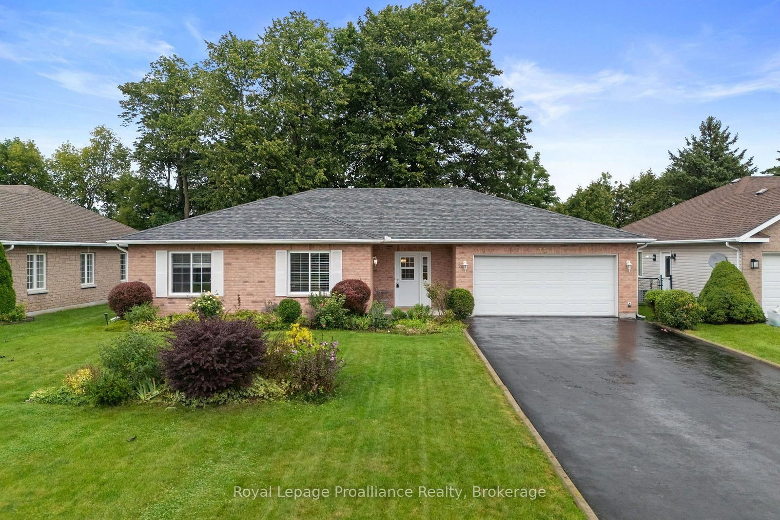 22 Stephen Street • Brighton, ON photo 1