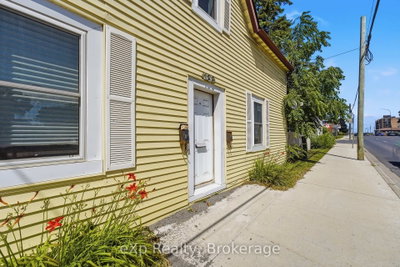 188 Dundas Street W • Quinte West, ON photo 3