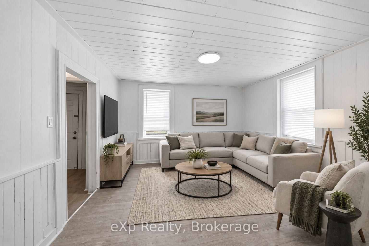188 Dundas Street W • Quinte West, ON photo 4
