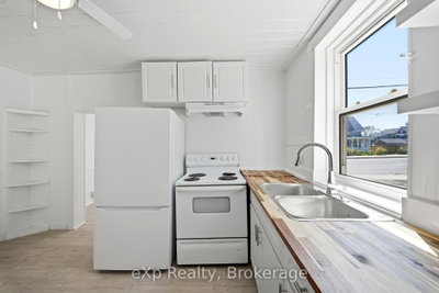 188 Dundas Street W • Quinte West, ON photo 7