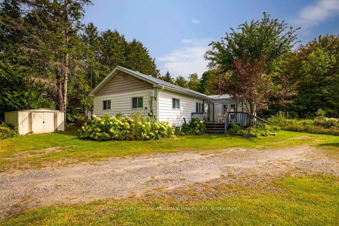 5 James Street • Seguin, ON photo 2