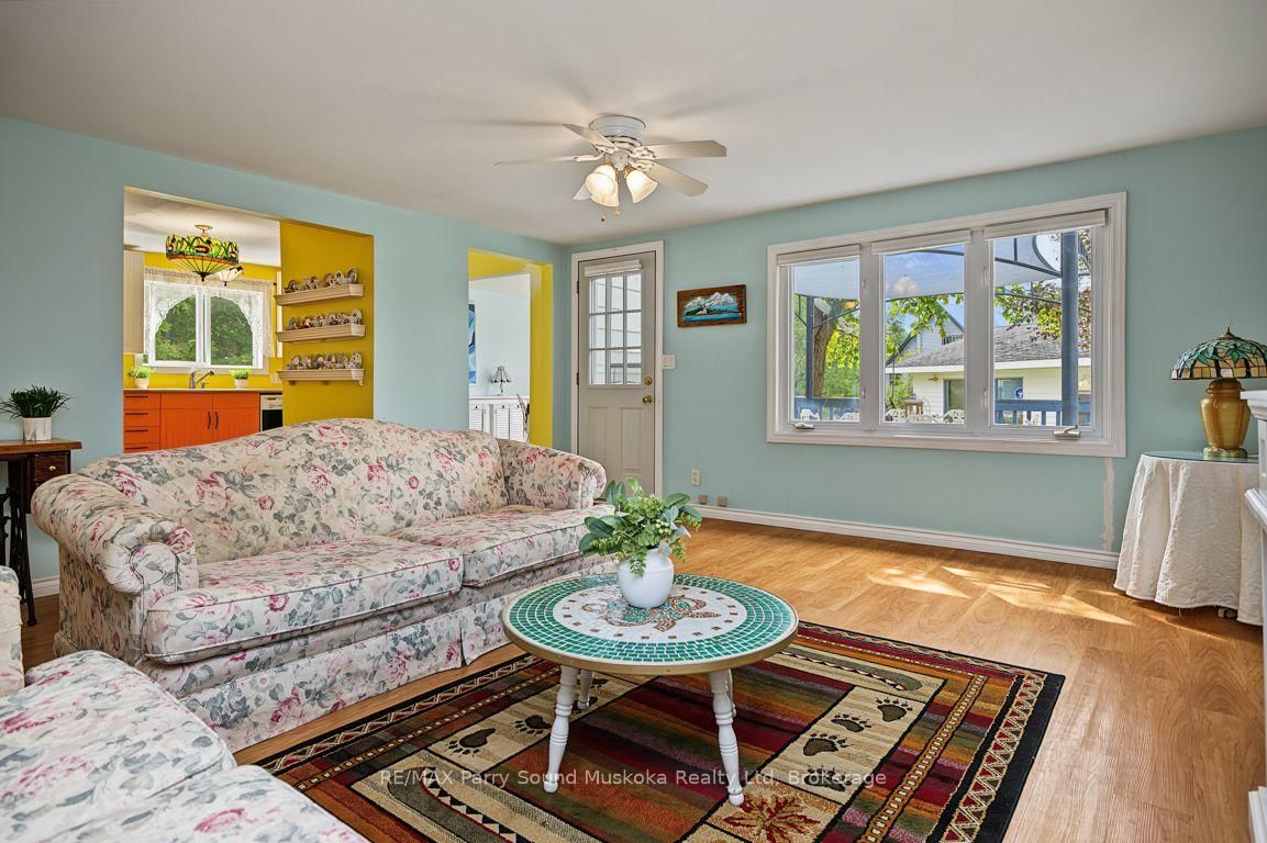 5 James Street • Seguin, ON photo 9