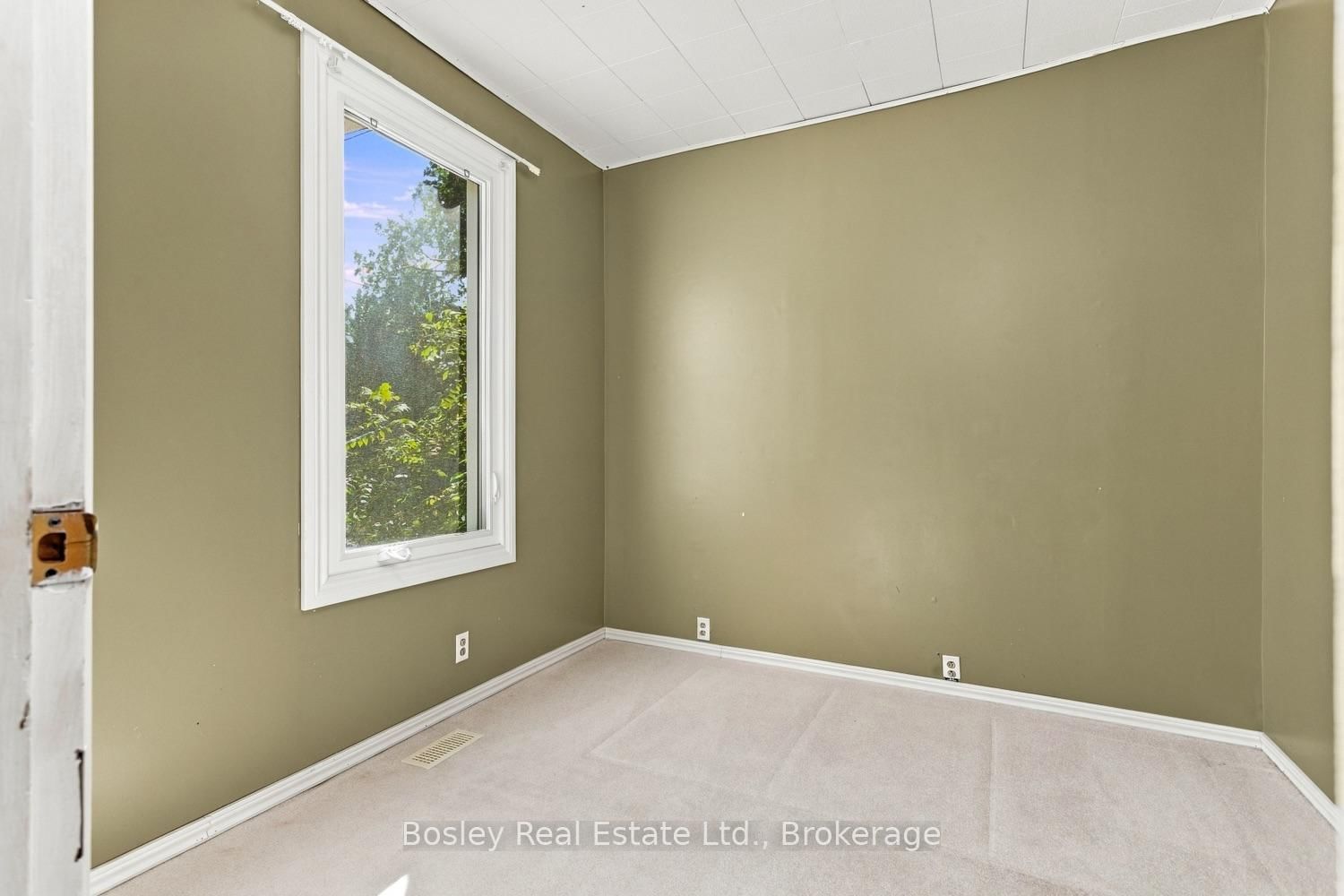361 Bond Street • Cobourg, ON photo 16