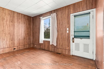 361 Bond Street • Cobourg, ON photo 8