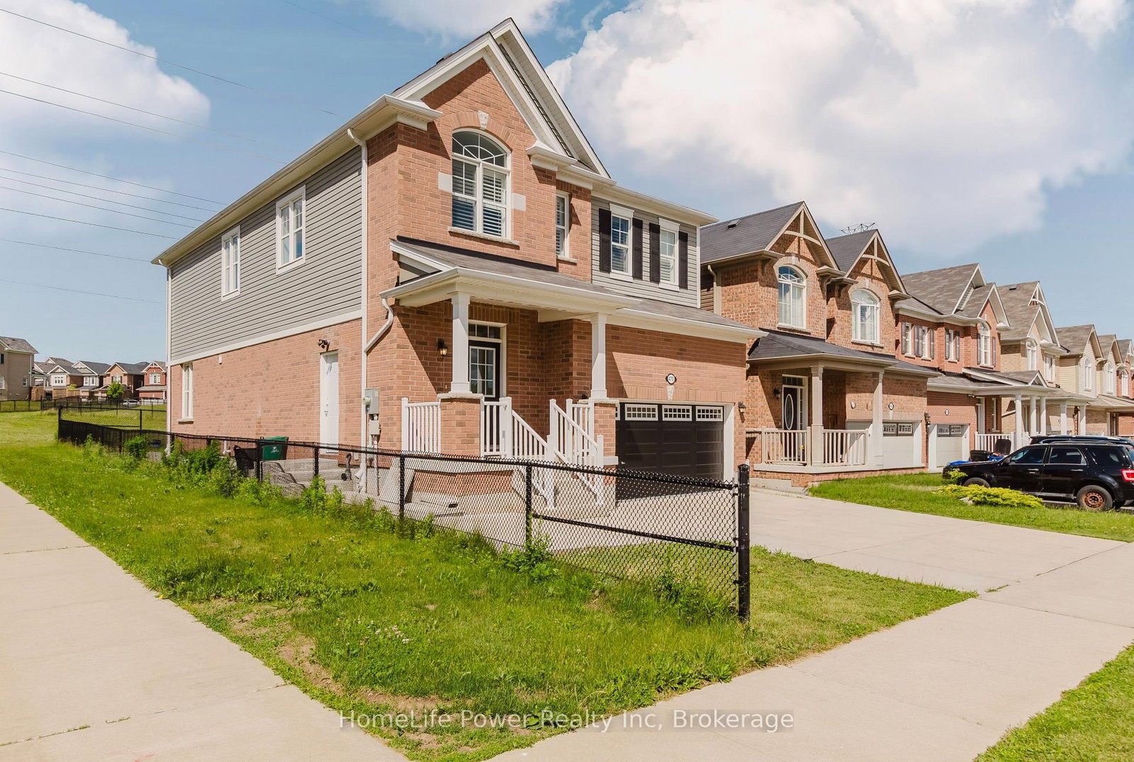 470 Blair Creek Drive • Kitchener, ON photo 3