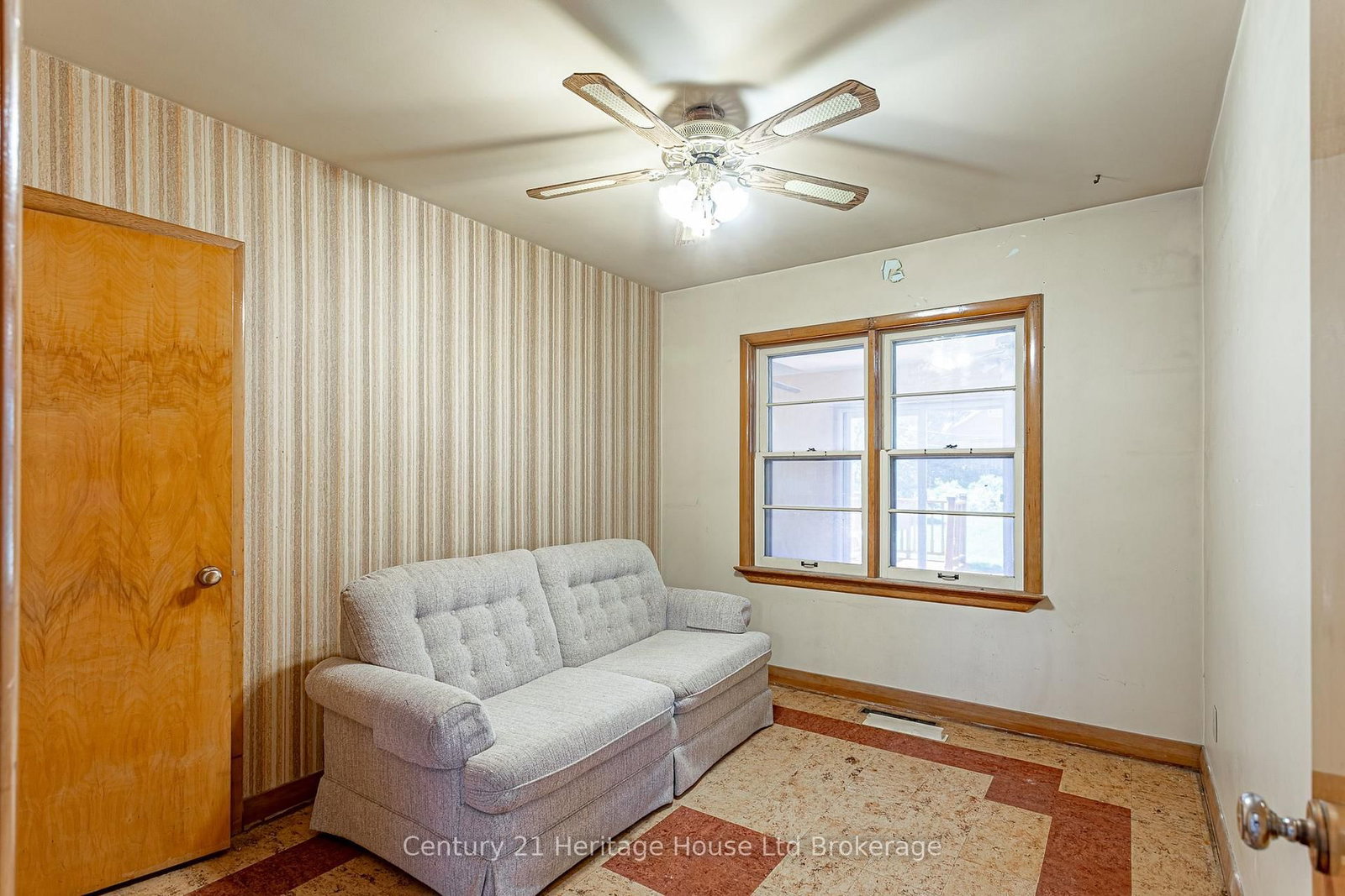260 Butler Street • Woodstock, ON photo 15