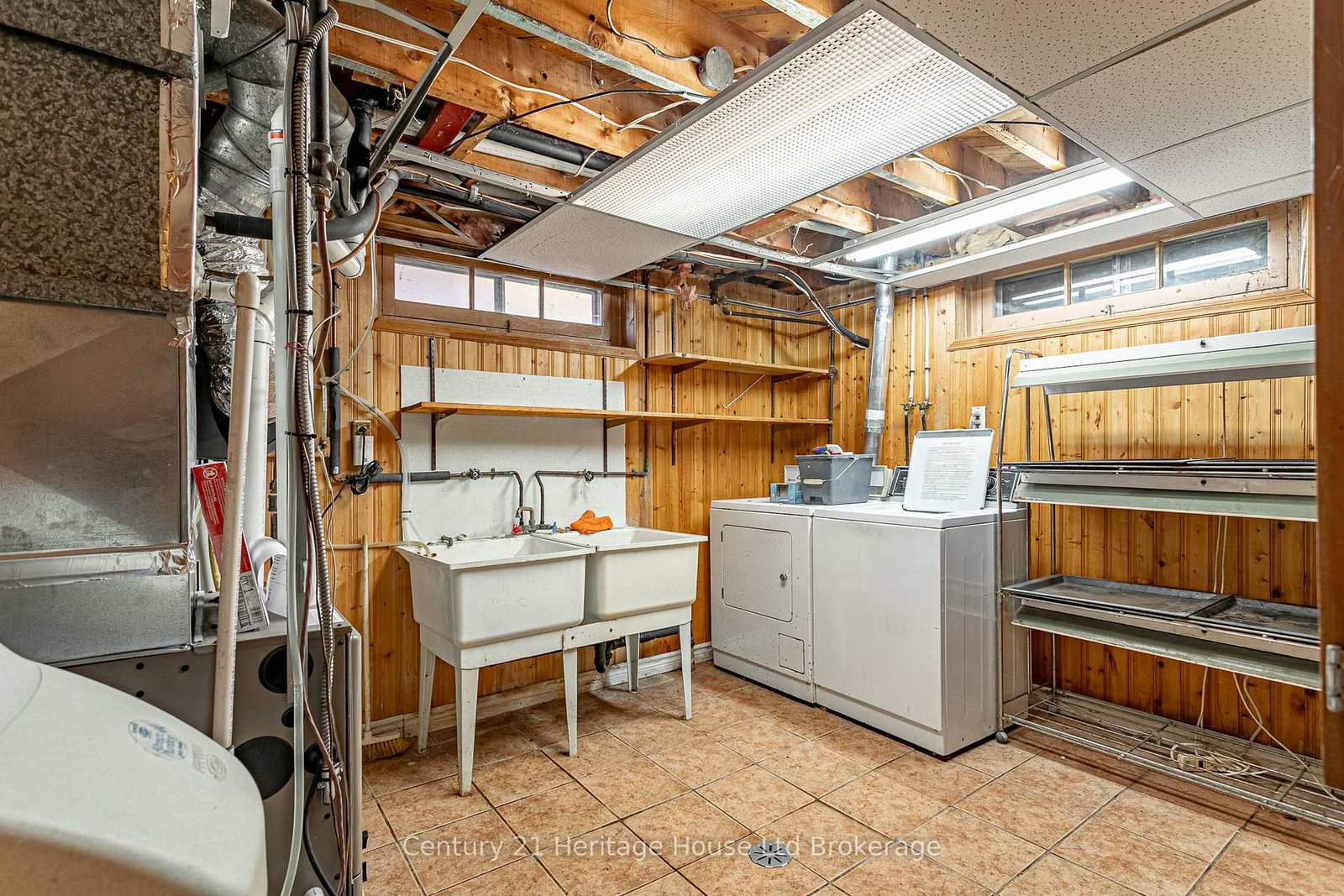 260 Butler Street • Woodstock, ON photo 22