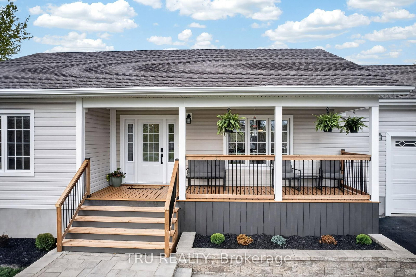 52 Kimberly Avenue • North Grenville, ON photo 3