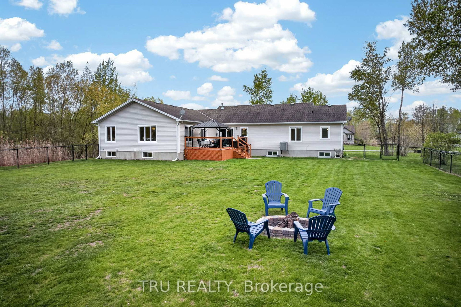 52 Kimberly Avenue • North Grenville, ON photo 40