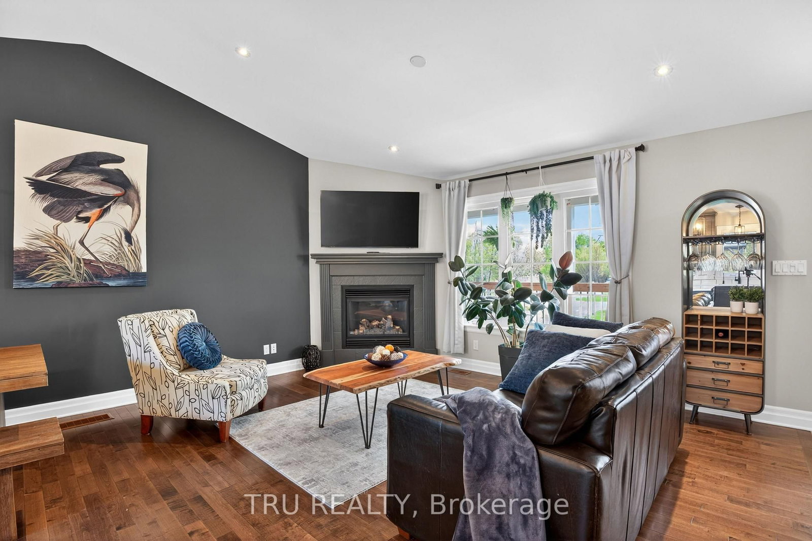52 Kimberly Avenue • North Grenville, ON photo 5