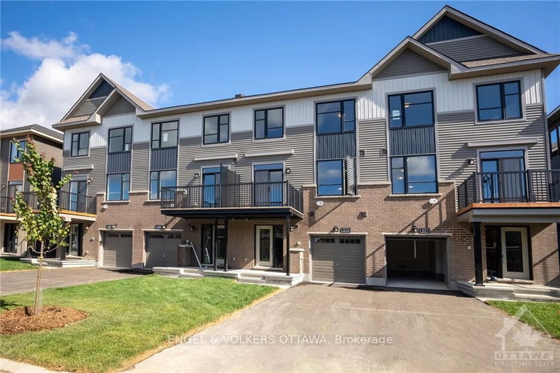 313 GISBORNE Place