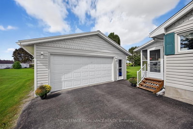 4506 Airport Road • Elizabethtown-Kitley, ON photo 3