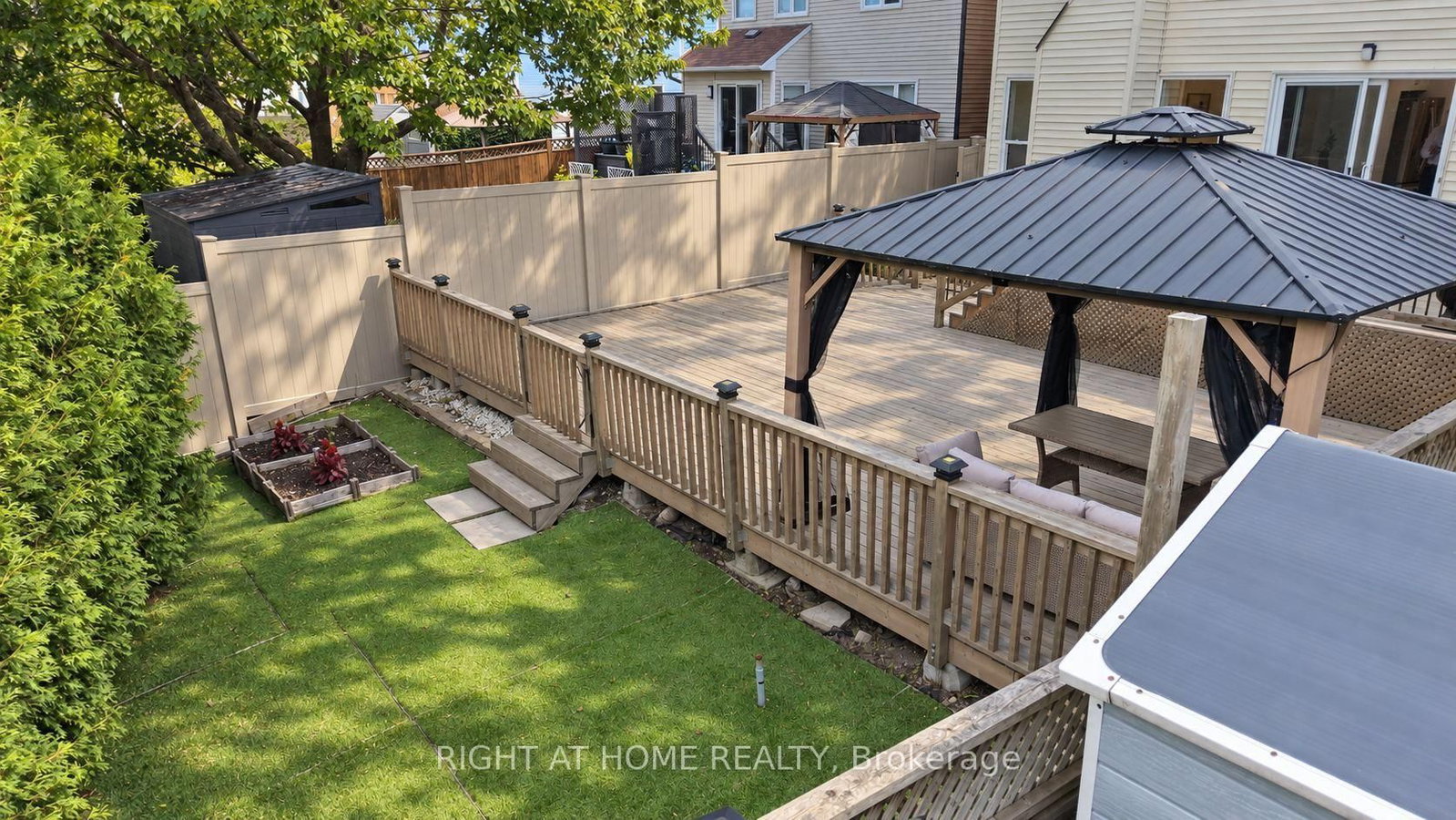 672 Farmbrook Crescent • Ottawa, ON photo 30