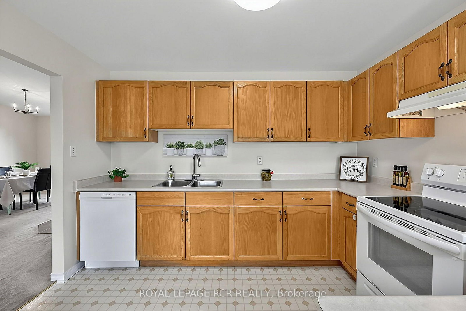 12 Peter Street • Amaranth, ON photo 8