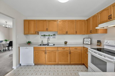 12 Peter Street • Amaranth, ON photo 8