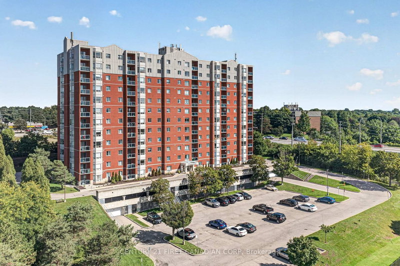 203 - 30 Chapman Court