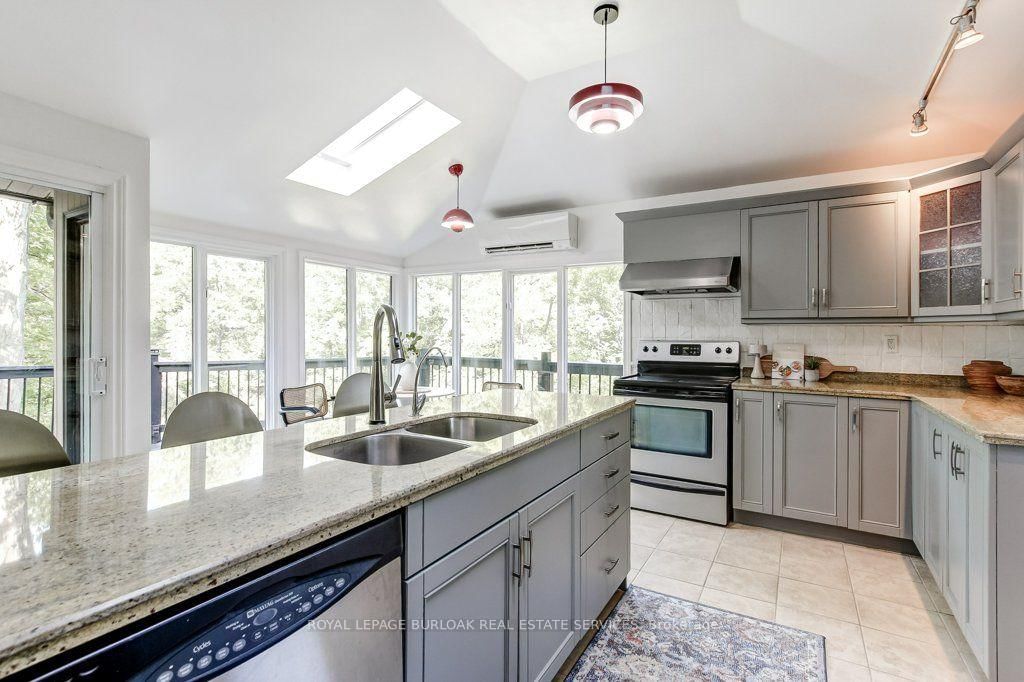 131 Parkview Avenue • Hamilton, ON photo 14