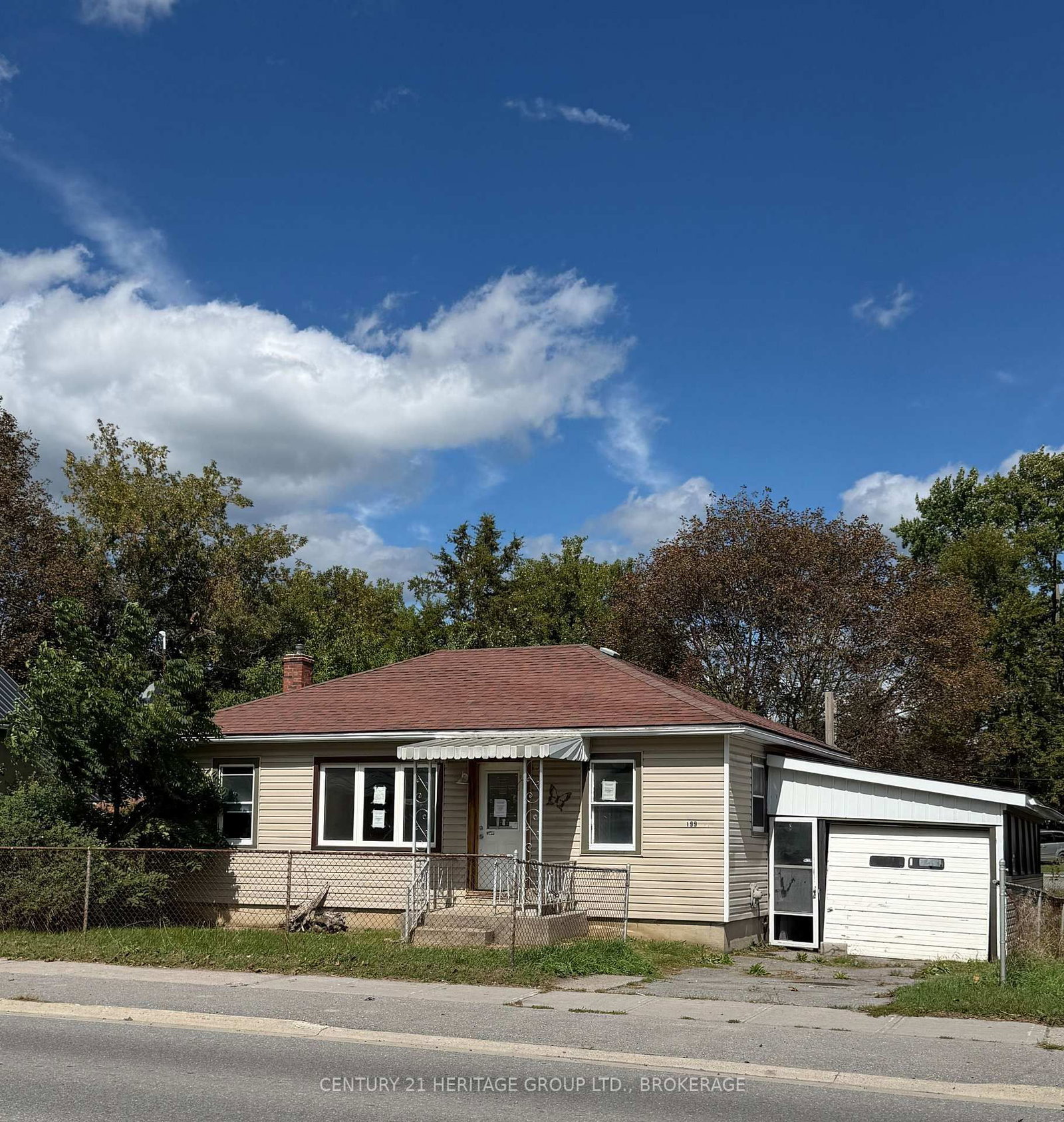199 Belleville Road • Greater Napanee, ON photo 1