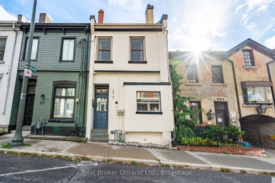 Semi-Detached House for lease at 2-279 Main Street, Hamilton, Ontario, L8P 1J7 - Kirkendall - MLS: X13772714