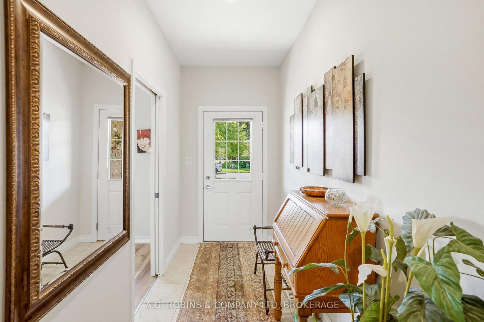 98 Maple Street • Port Colborne, ON photo 5