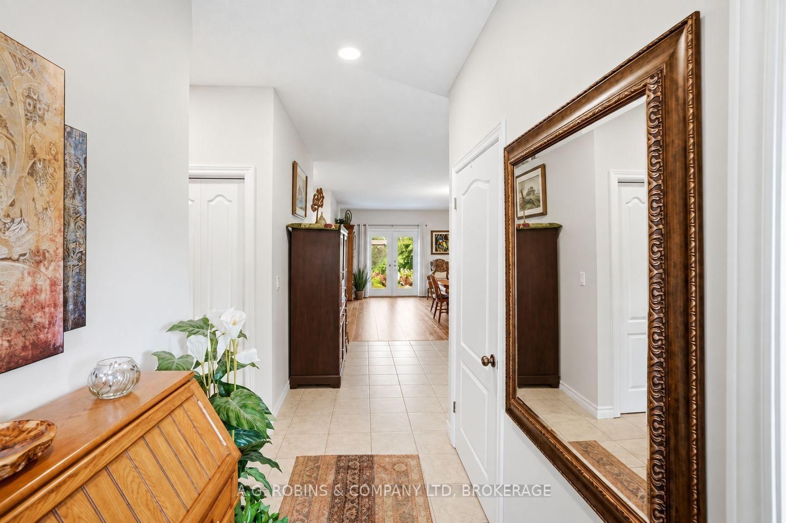 98 Maple Street • Port Colborne, ON photo 6