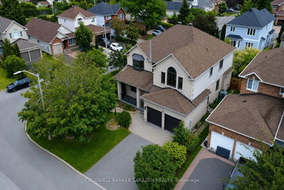 31 Fanterra Way • Ottawa, ON photo 3