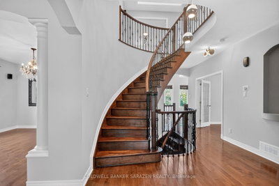 31 Fanterra Way • Ottawa, ON photo 6