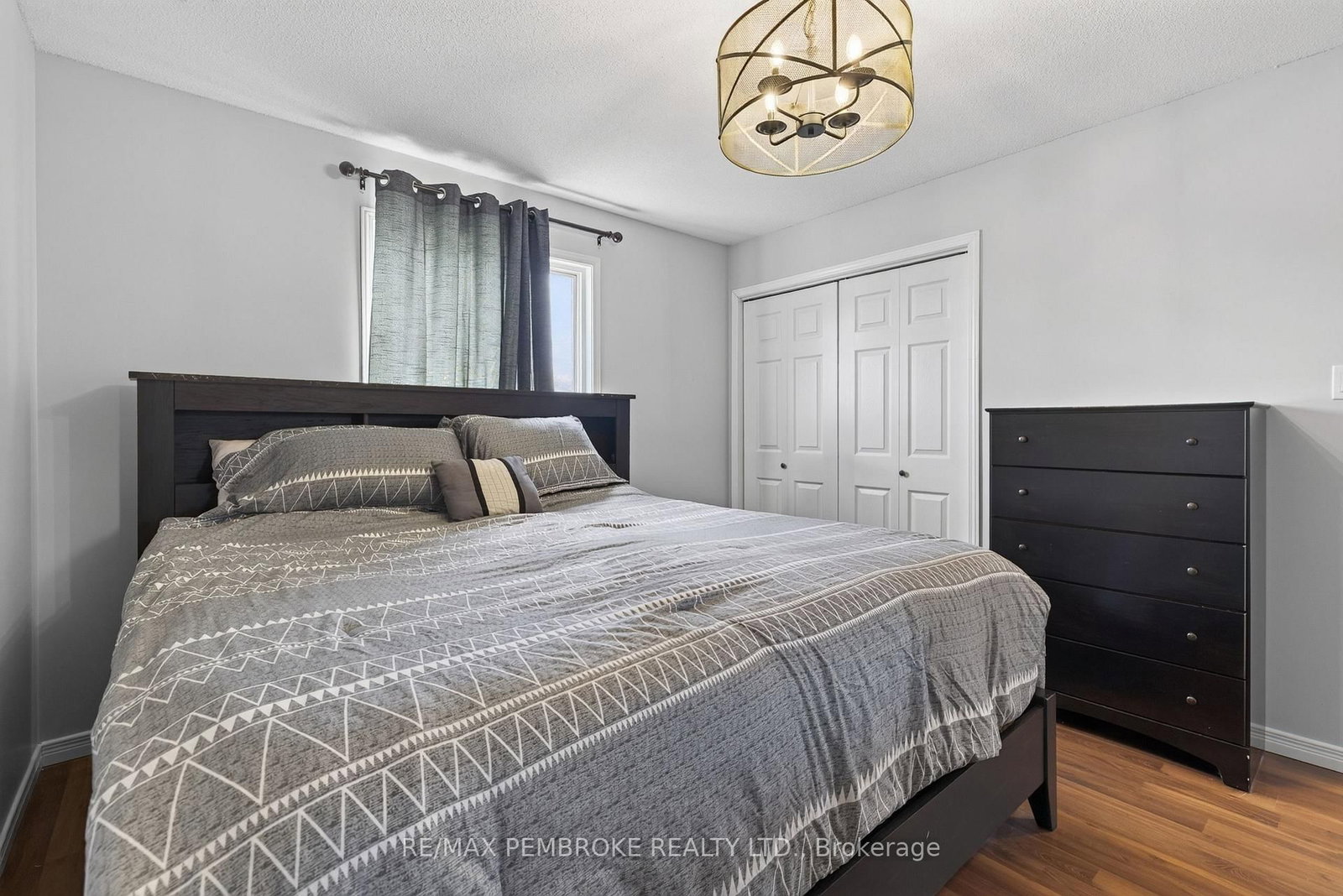 4 Winfield Street • Petawawa, ON photo 31