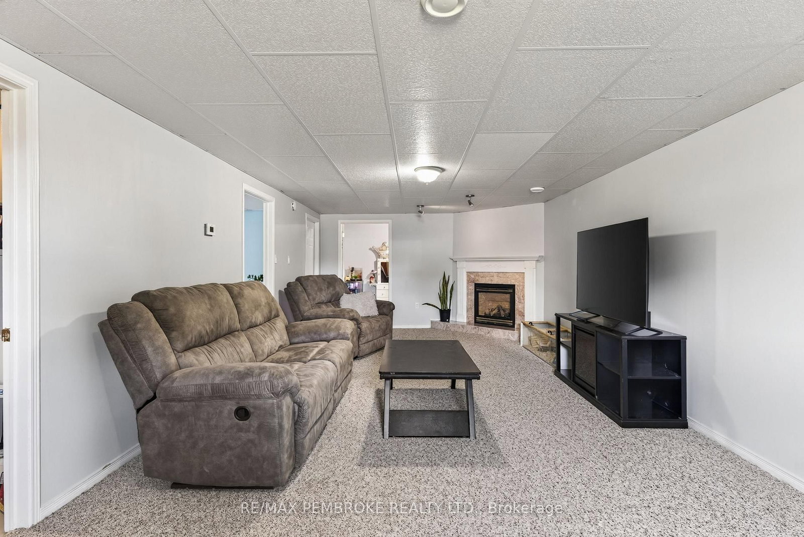 4 Winfield Street • Petawawa, ON photo 39