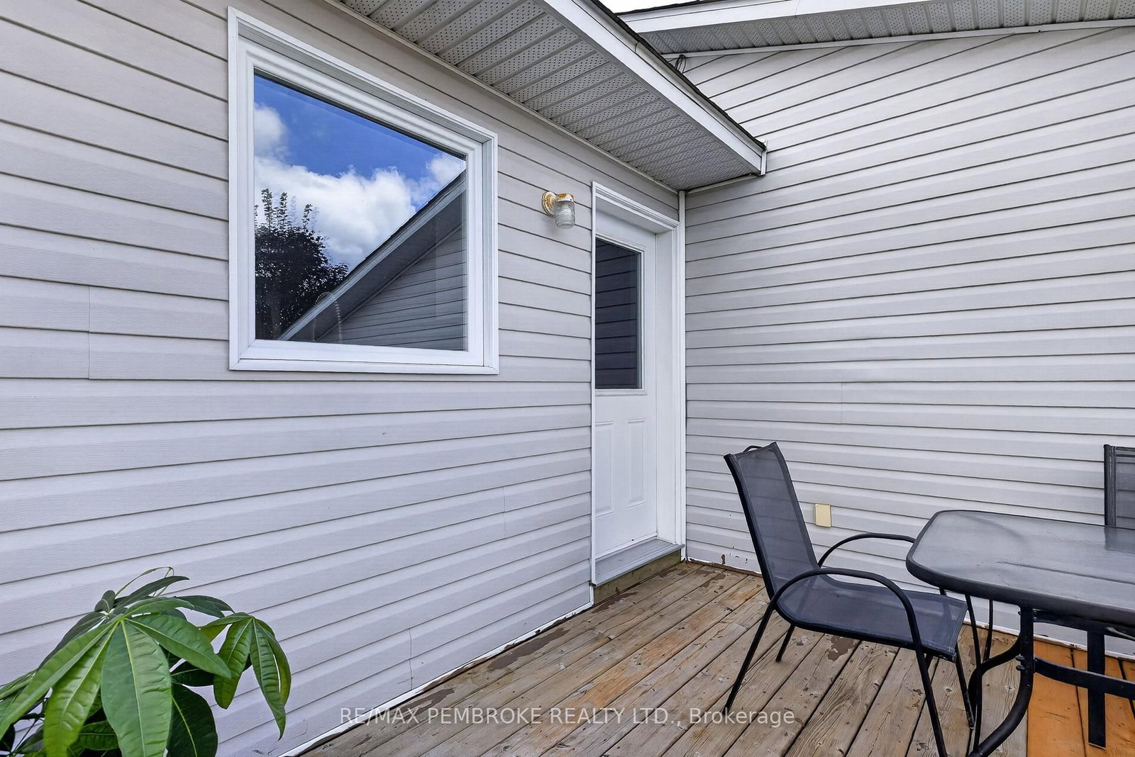 4 Winfield Street • Petawawa, ON photo 45