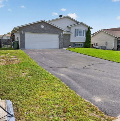 4 Winfield Street • Petawawa, ON photo 6