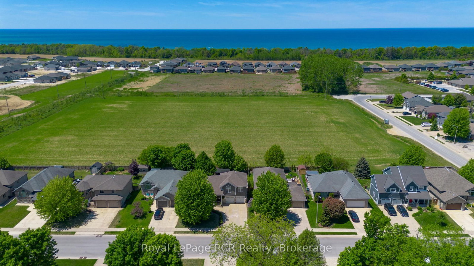 350 Stickel Street • Saugeen Shores, ON photo 45
