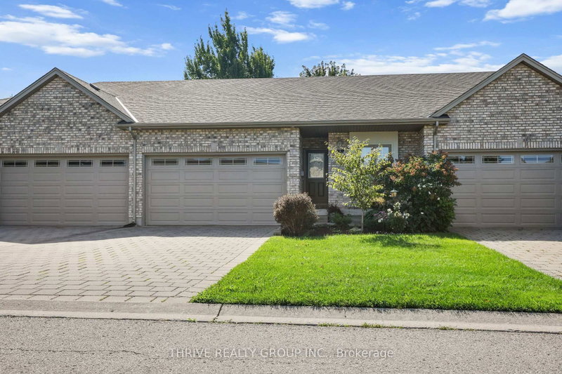 3 - 1571 Coronation Drive